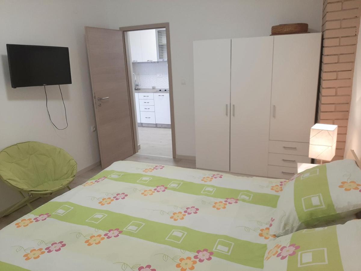 Apartman Maslina Pisak Ngoại thất bức ảnh