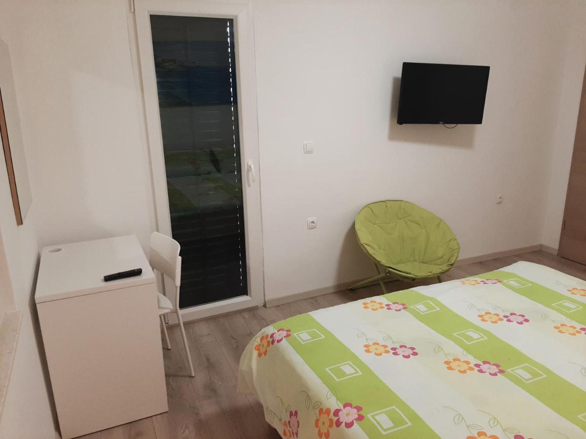 Apartman Maslina Pisak Ngoại thất bức ảnh